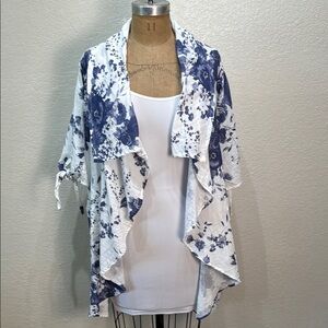 Paper Lace Women XL Floral Blue  White Kimono Open Front Tie Sleeve Cardigan NWT